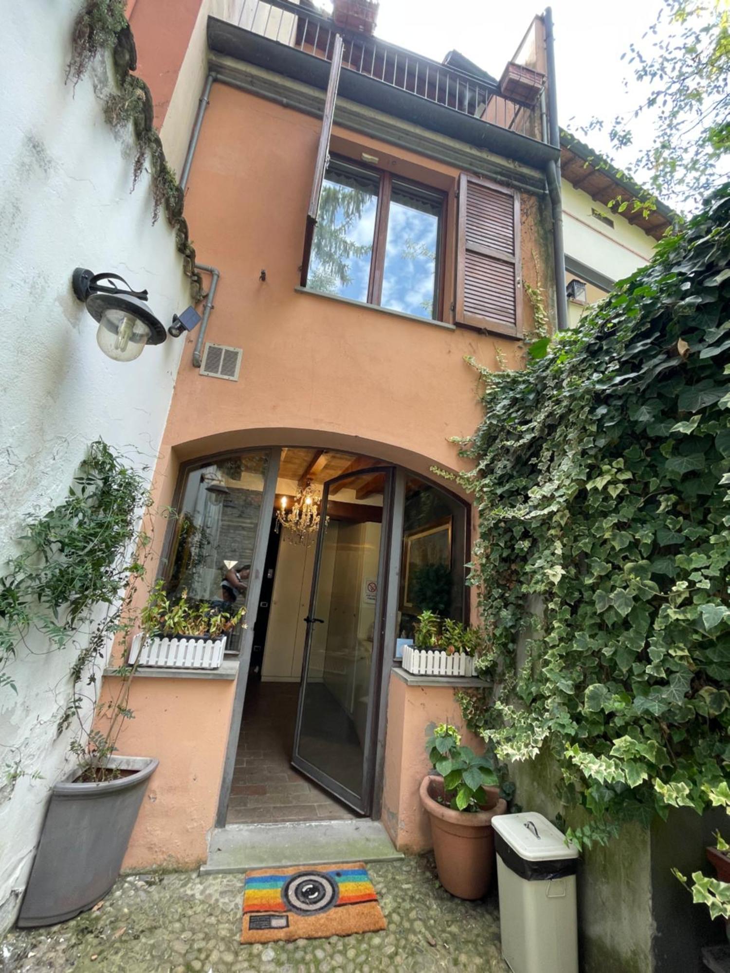 Le Camere Di Bsuites Affittacamere 帕爾馬 外观 照片
