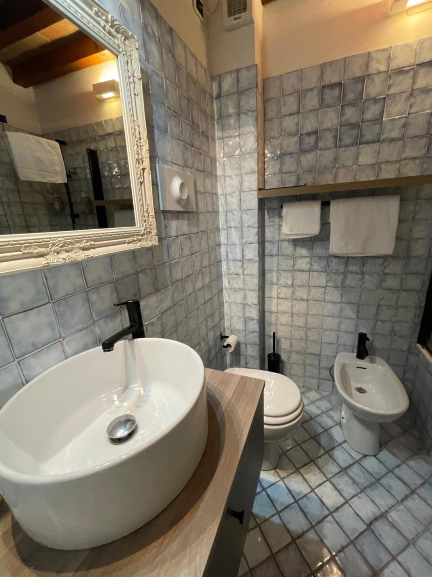 Le Camere Di Bsuites Affittacamere 帕爾馬 客房 照片