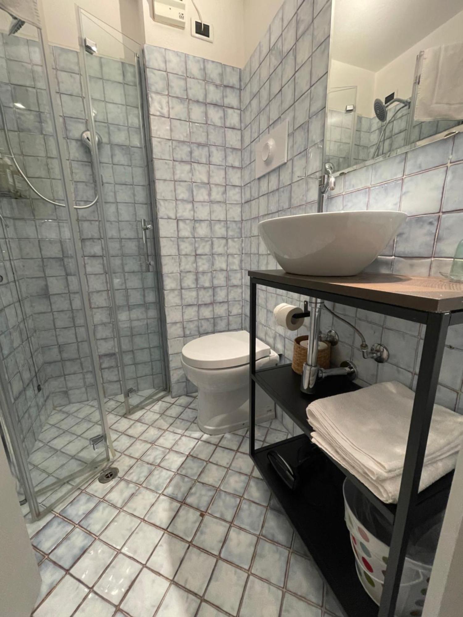Le Camere Di Bsuites Affittacamere 帕爾馬 外观 照片