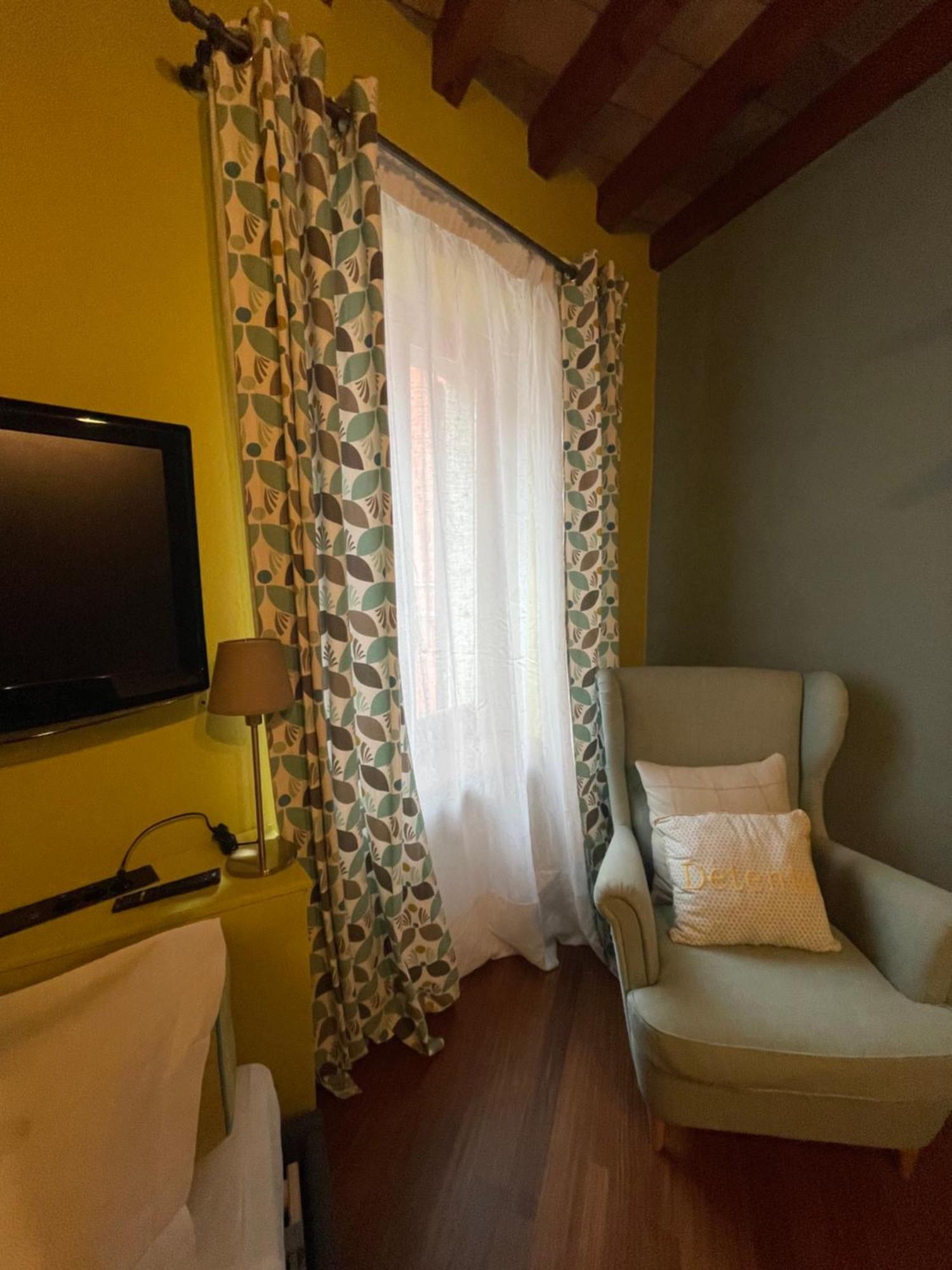 Le Camere Di Bsuites Affittacamere 帕爾馬 外观 照片